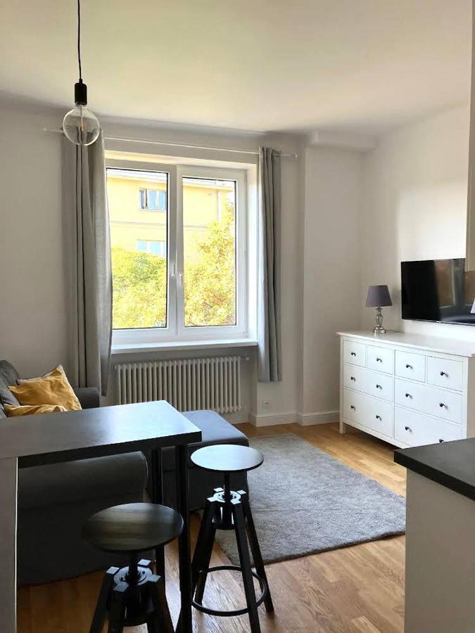 Cute Apartment In The City Center , 2-Beds , Wi-Fi - By Hik Apartments Warschau Buitenkant foto