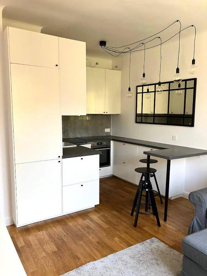 Cute Apartment In The City Center , 2-Beds , Wi-Fi - By Hik Apartments Warschau Buitenkant foto