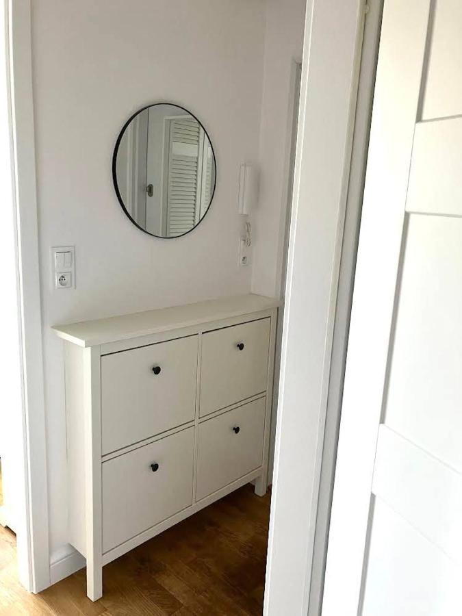 Cute Apartment In The City Center , 2-Beds , Wi-Fi - By Hik Apartments Warschau Buitenkant foto